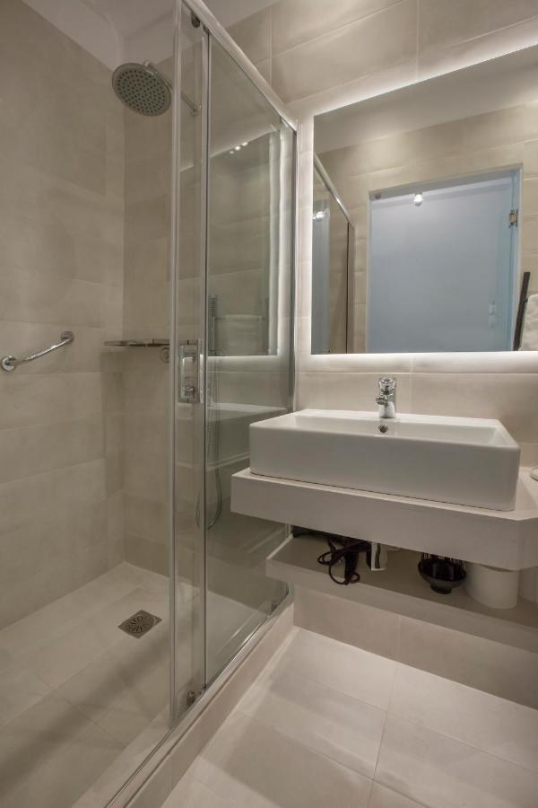 Ermou Stylish Suites By Ghh Athen Exterior foto